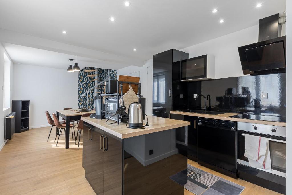 Cozy & Quiet 2 Bedrooms Apartment - Terrace & Private Parking - 2
