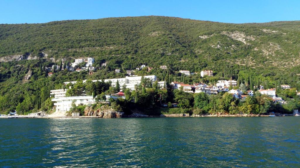 Villa Boka Sunrise Apartments photo