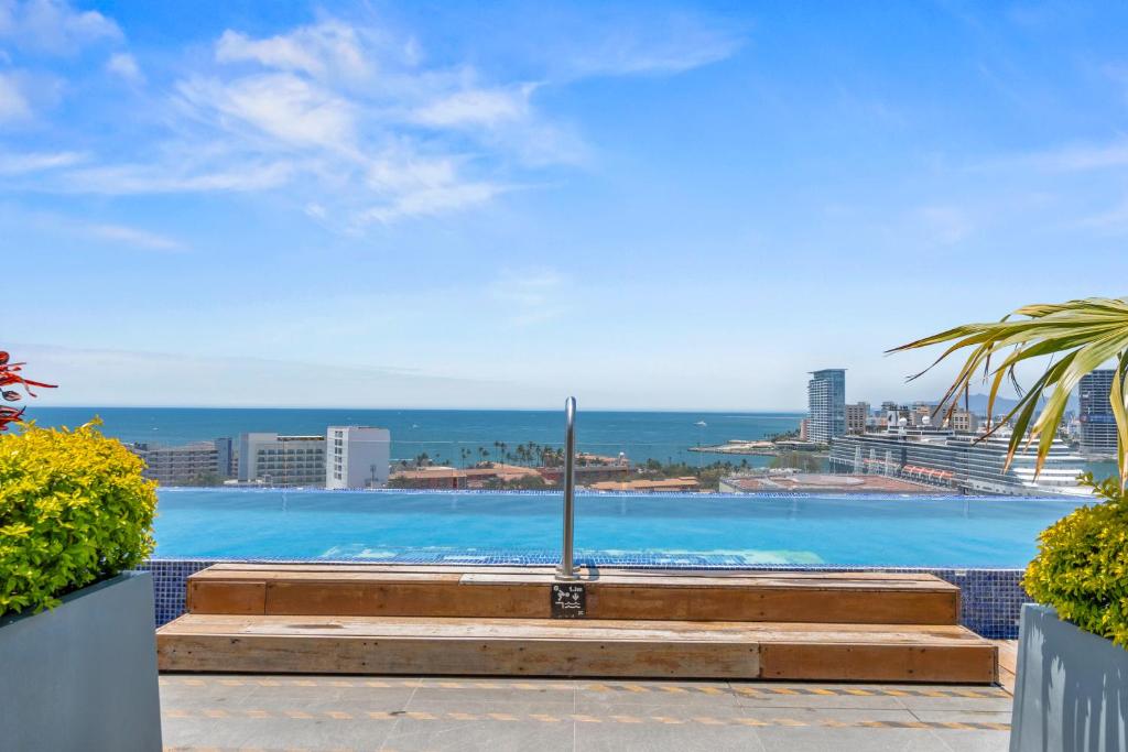 Zoho Skies, 3 bedrooms, 2 bathrooms with Rooftop Pool - 3