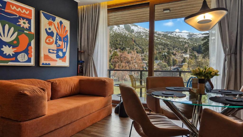 1BR home for 4 guests with heated pool, mountain view and dishwasher - 1