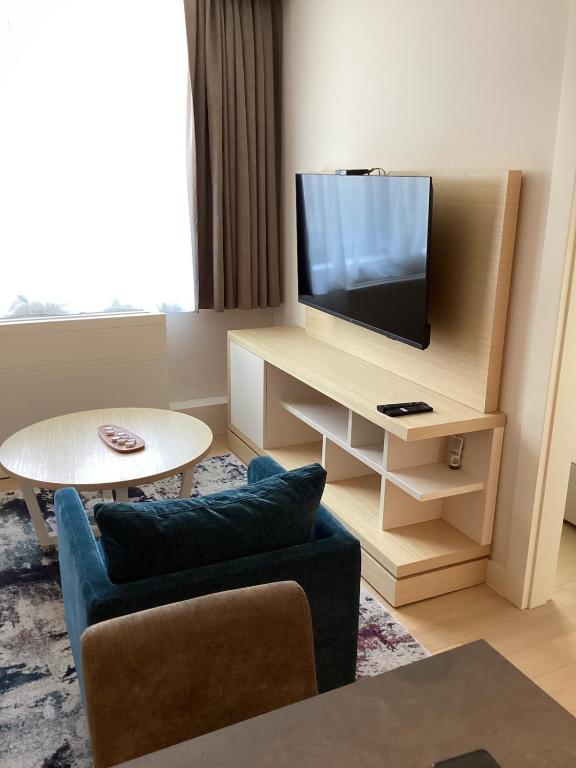 Forest View Apartment at Zepterme Hotel Private Host - 3