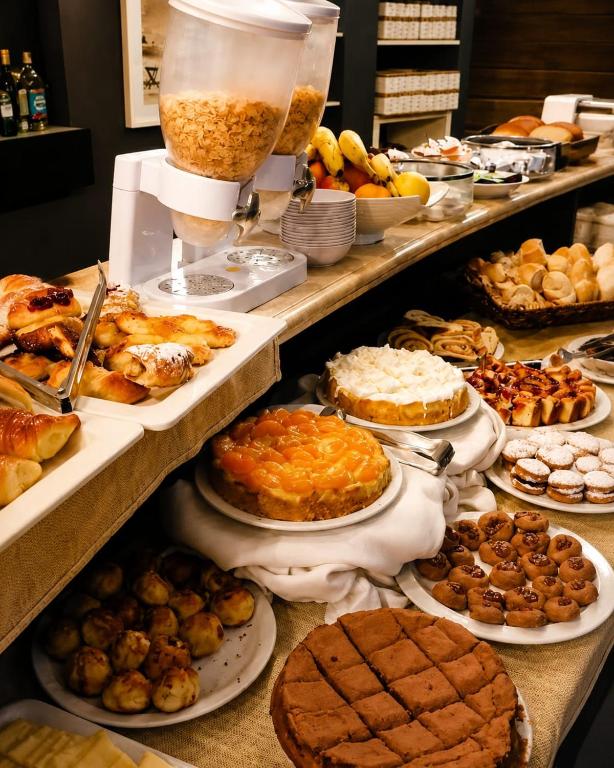 Gran Hotel Buenos Aires - 5