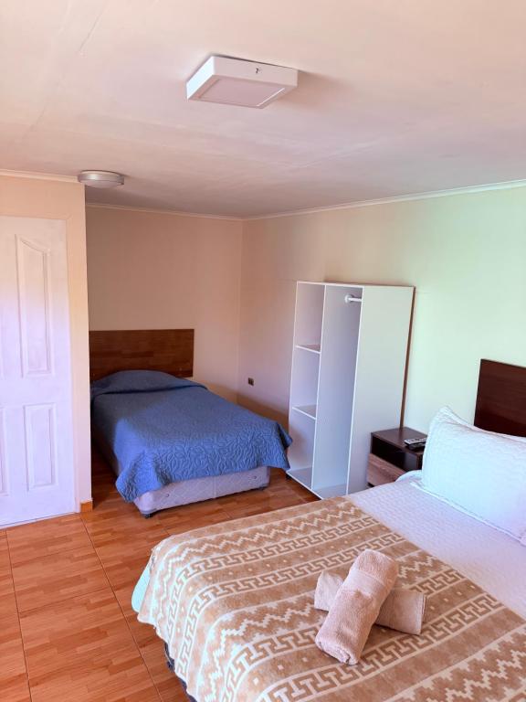 HOSTAL APANANTOR 1 - 2