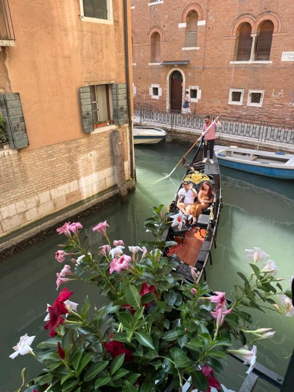 Corte de l'Ogio Apartment San Marco Canal View - 1