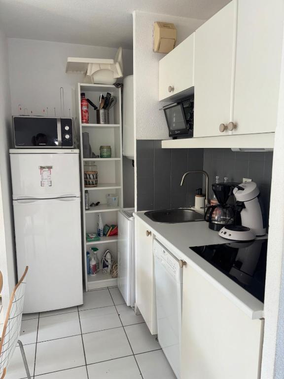 Studio vue mer, Piscine ,Parking, Rochelongue - 5