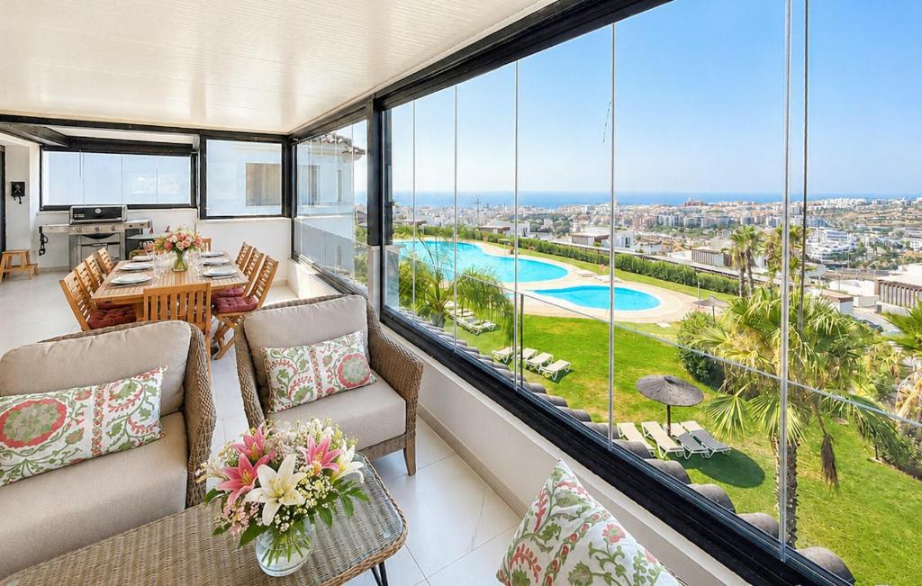 Amazing Apartment In Estepona With Swimming Pool - 2