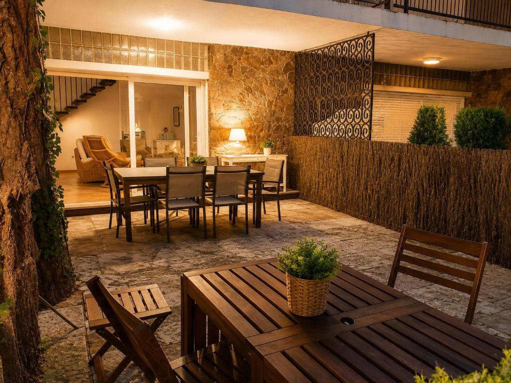 Fantástica villa en Playa de Aro, a 100m del mar, con terraza y 6 habitaciones - ES-209-11 - 1