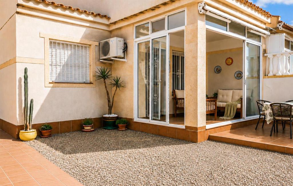 Pet Friendly Home In Torrevieja With Wifi - 1