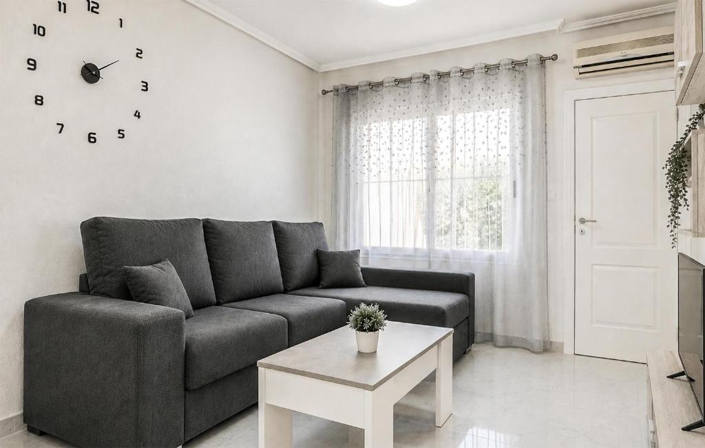 Pet Friendly Home In Torrevieja With Wifi - 3