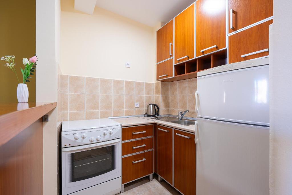 Apartments Bečić - 2