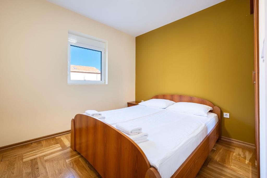 Apartments Bečić - 5