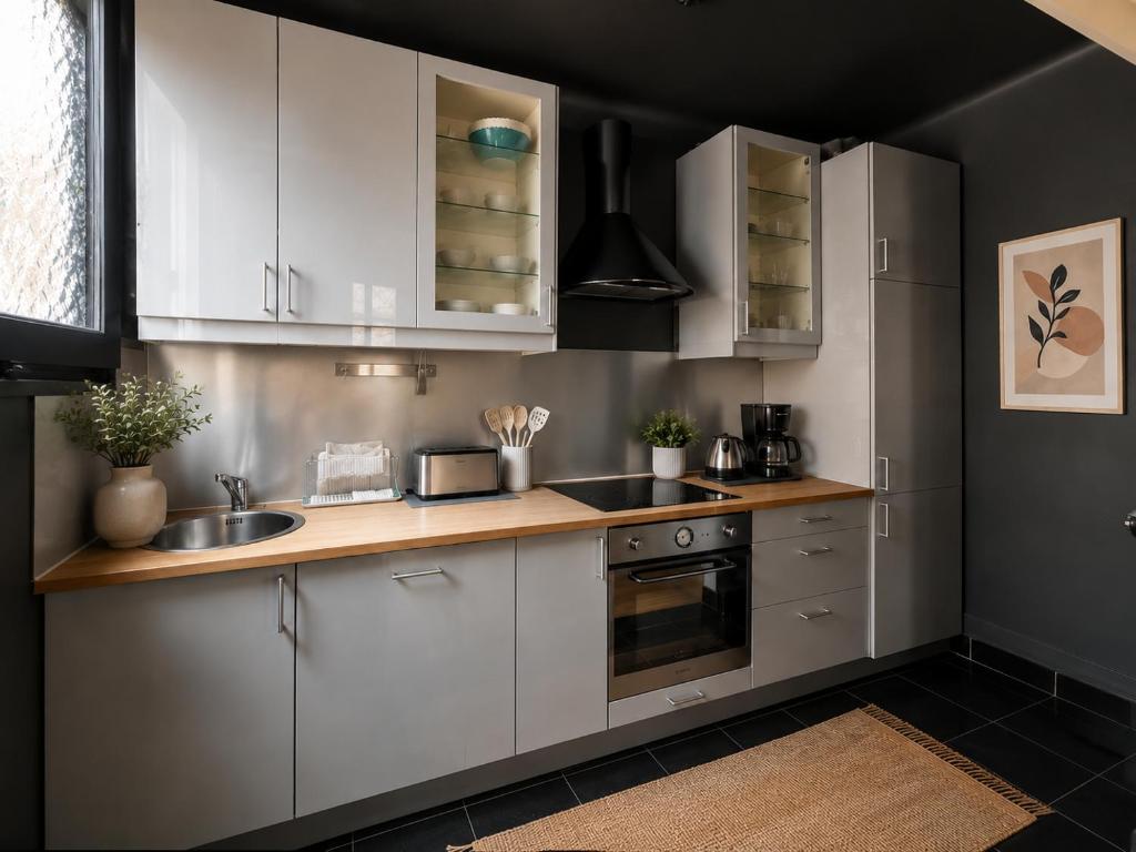 2 Bedroom Apartment Paris 7 near Eiffel Tower - 4