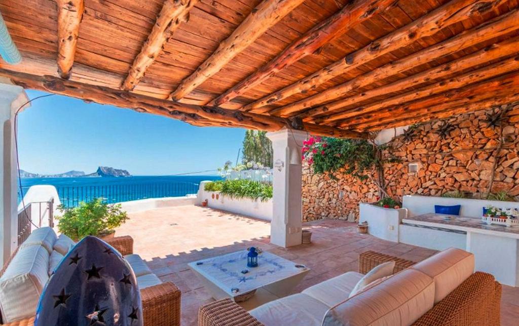 Villa Espindola situada en una ladera - 3