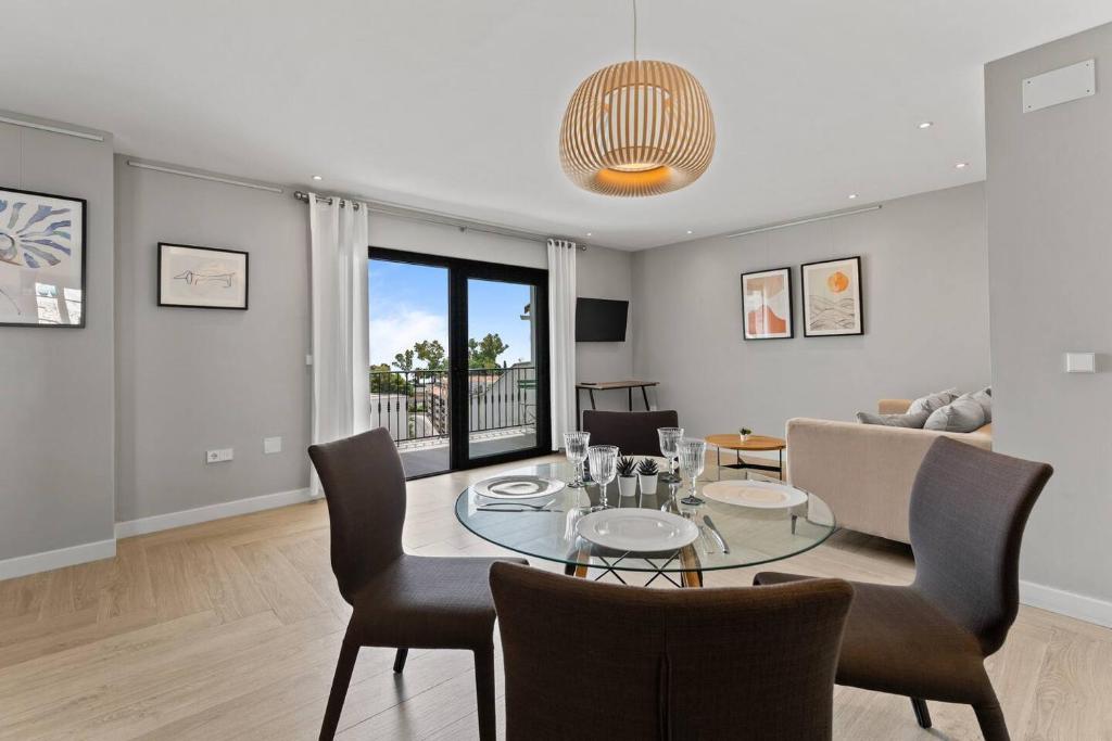 Suite 415 Modern living, two terraces & sea views - 2