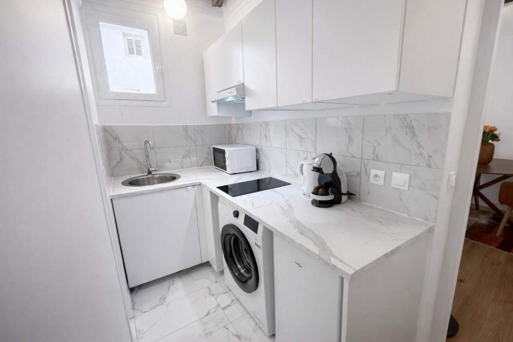 Paris 5 cosy Appartement metro Cardinal lemoine - 2