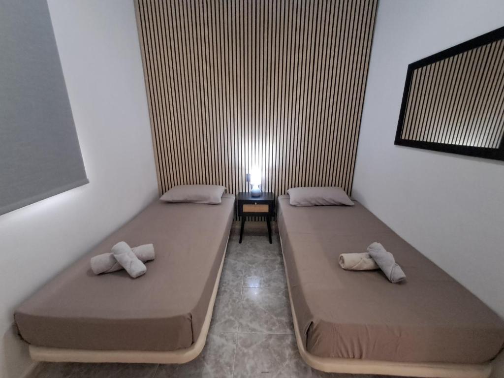 Centric 2 bedrooms Apartment near to the beach - newly renovated bathroom and bedrooms - by TENERIFEHINTS - 3