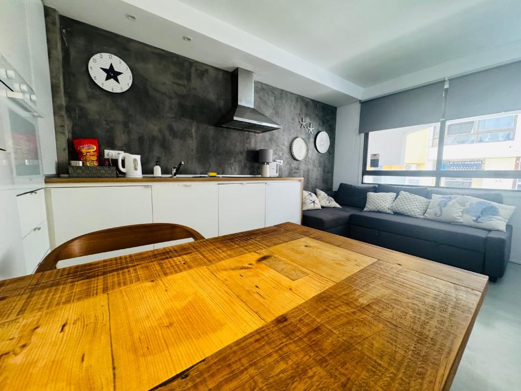 Your Retreat in Corralejo Downtown and Ocean - 4