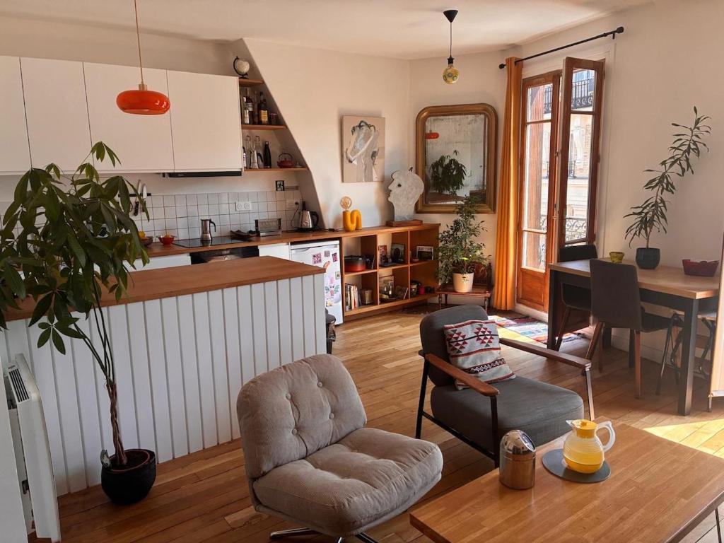Appartement lumineux à 5 minutes des Buttes-Chaumont - 1