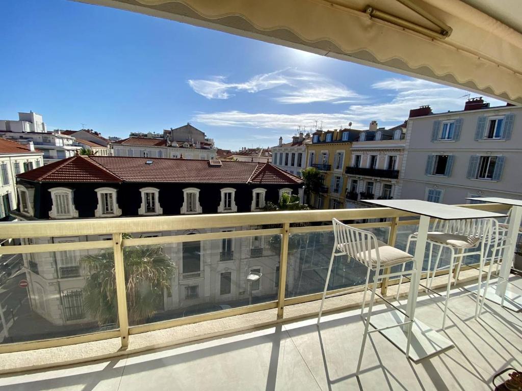 Cannes - Banane - 3P Lumineux avec terrasse et vue dégagée sur la ville - 1