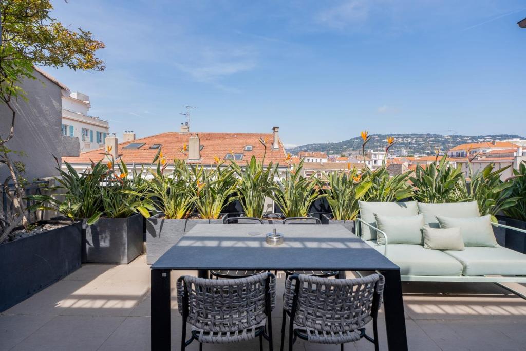 REF 905 - Cannes Centre - Penthouse à louer - 1
