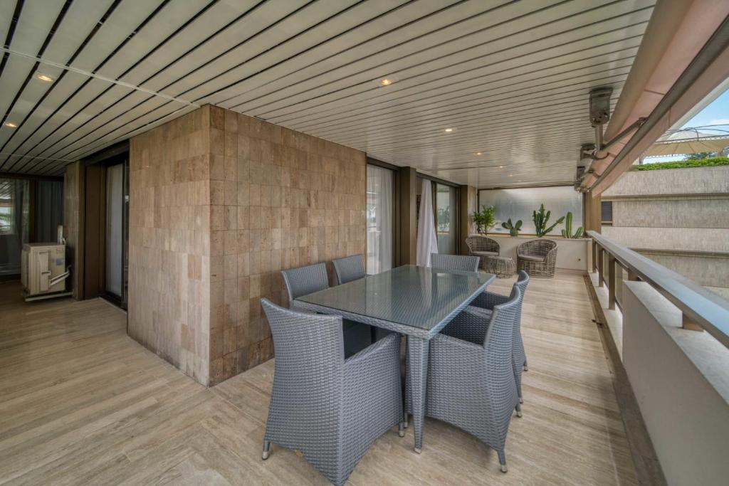 REF 1408 - Cannes Arrière Croisette - Appartement vue mer à louer - 4