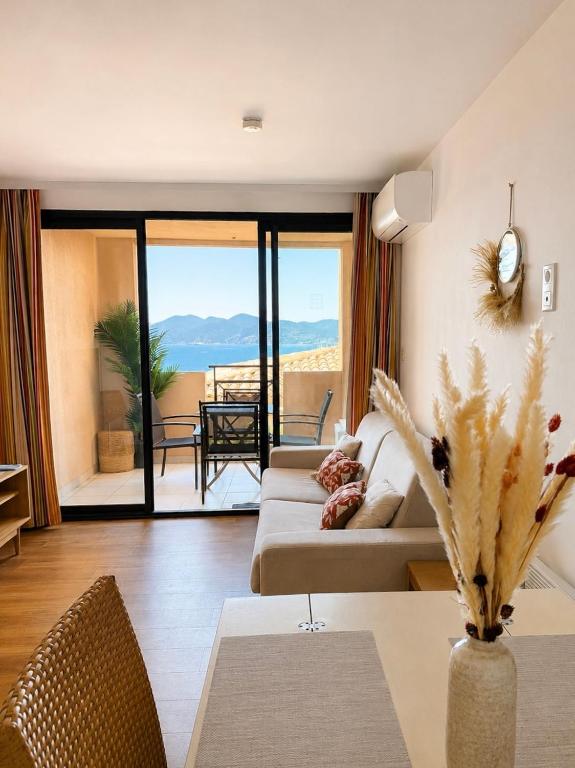Charming stay for 4, Sea view, pool in Cannes - 1