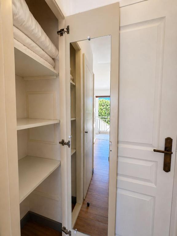 Charming stay for 4, Sea view, pool in Cannes - 3
