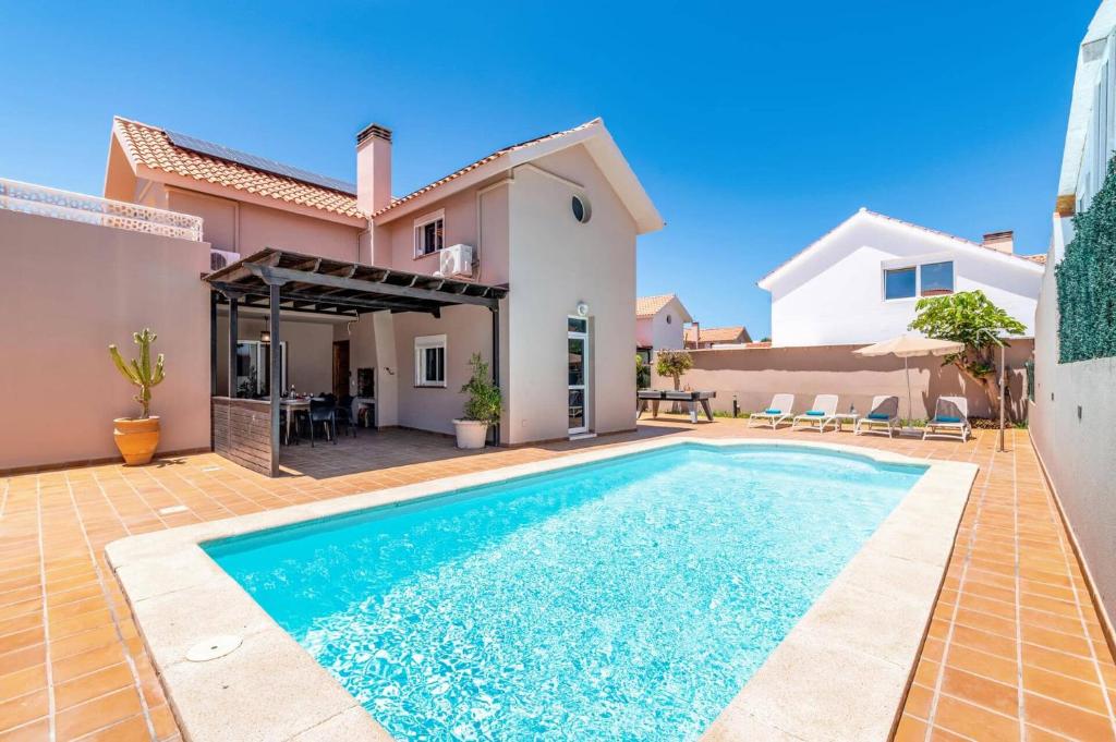 Villa Michelle by Villa Plus - 1
