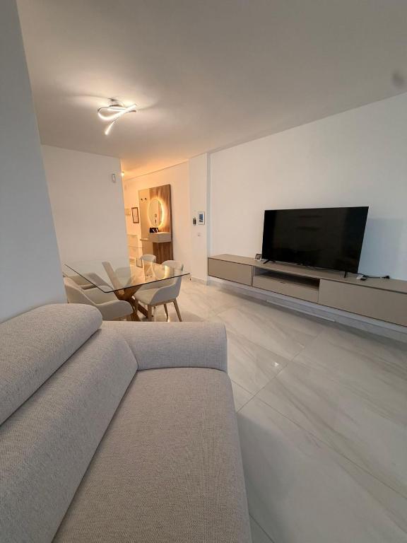 Beach, Golf & Tennis 2BR - 2