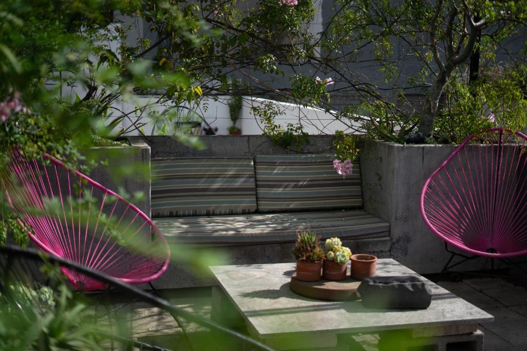 Designers Penthouse with Roof Garden - AC - 4
