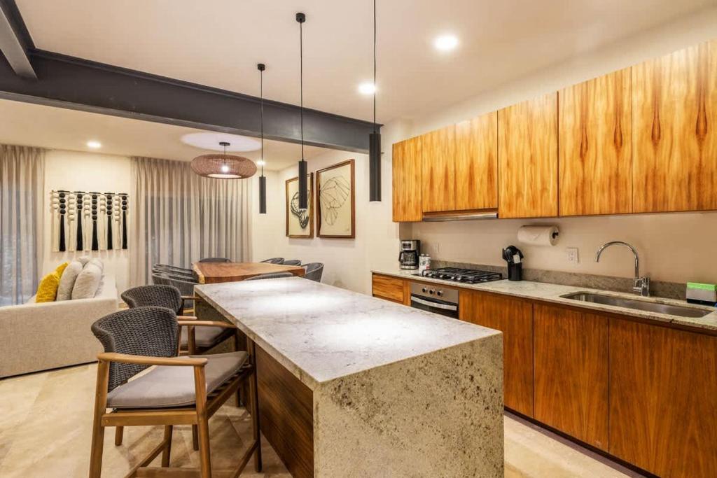 Beautiful 3BD House in Playacar - 1