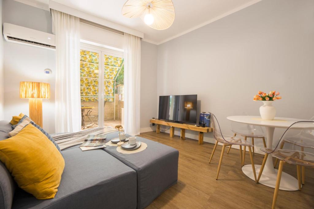 CasaViva - Patio Flat with AC in Santa Margherita - 1