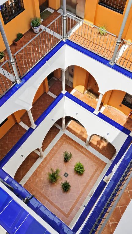Feria Palace Apartment - 4