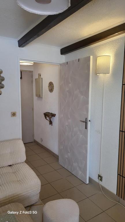 Charment petit t2 en duplex piscine - 3