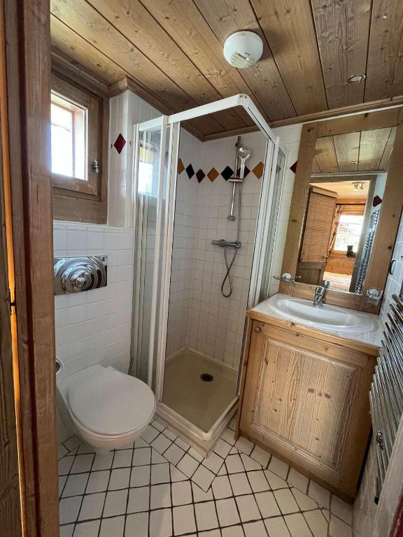 Logement 6-8 pers. chaleureux skis aux pieds - 3