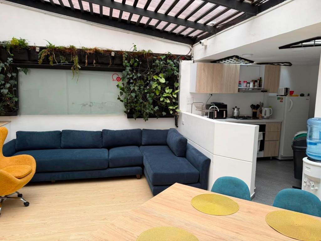 My Viretual Stay, Vantech - 2