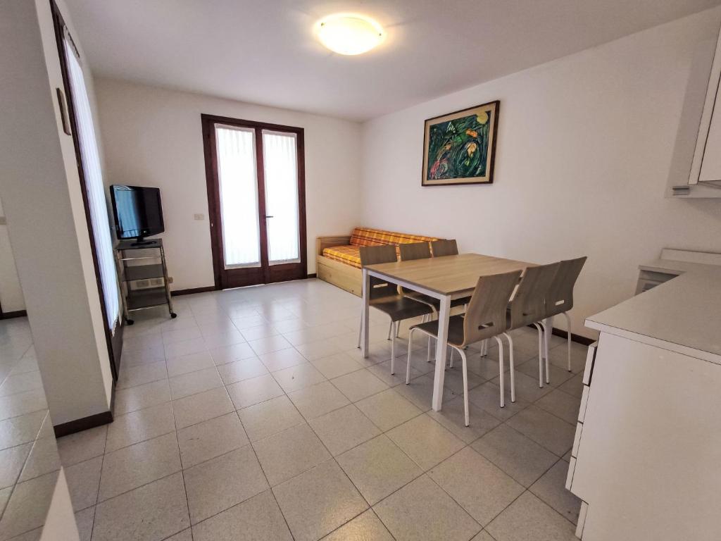 Holiday Home Gemütliches Ferienhaus Villa Silvana by Interhome - 3