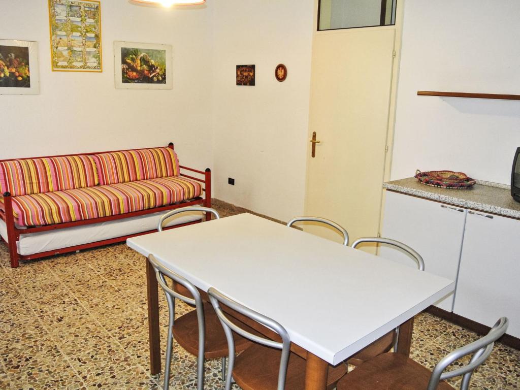 Holiday Home 'Dolores' mit Privatparkplatz by Interhome - 2