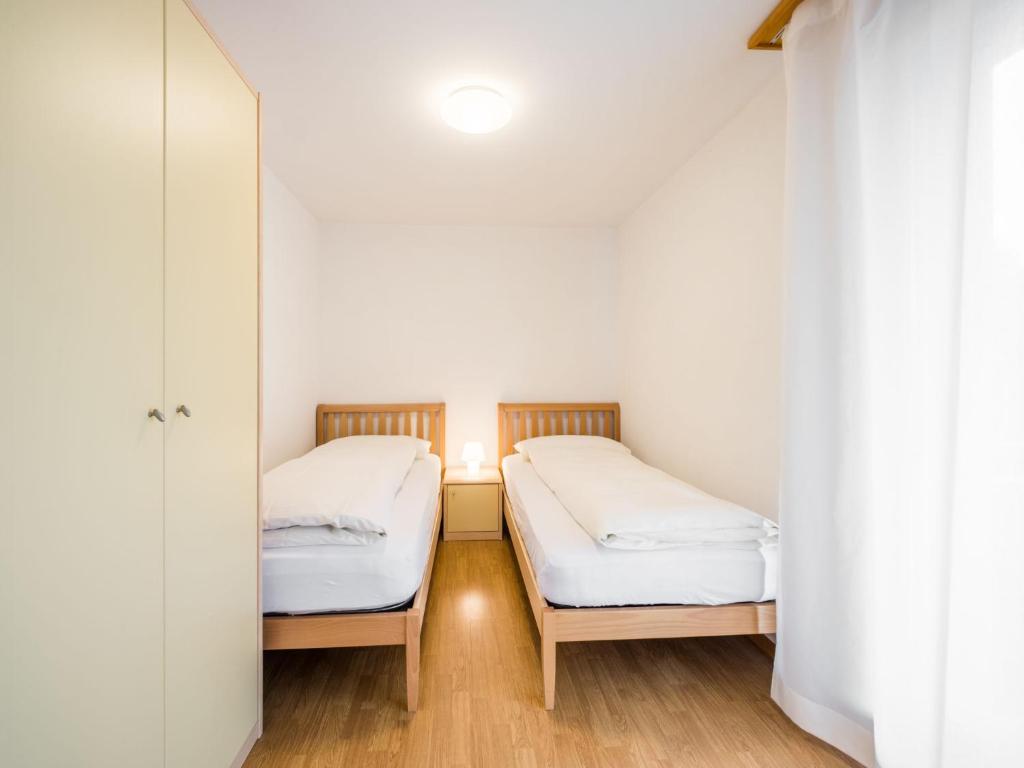 Apartment Val Mulin 8-2 by Interhome - 4