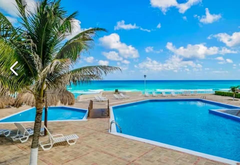 Condominium on the Beach in the Hotel Zone - 5