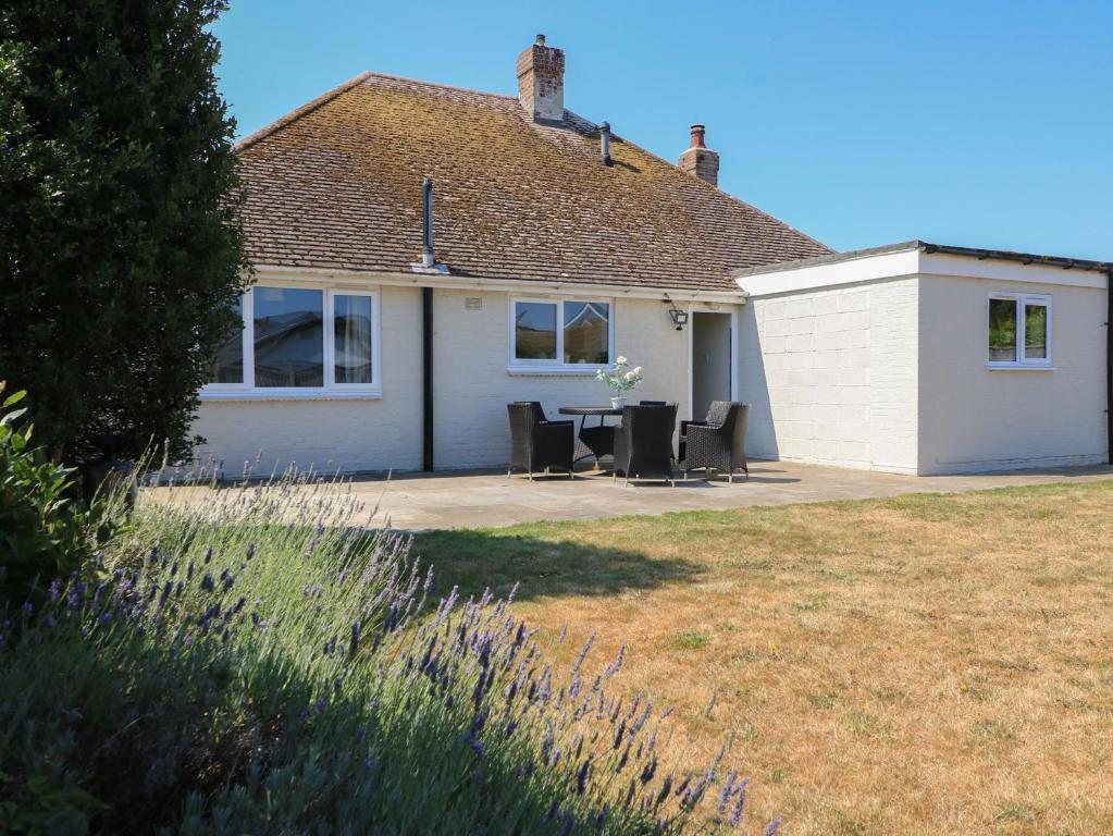 Bayview Cottage, Bournemouth - pet-friendly stay