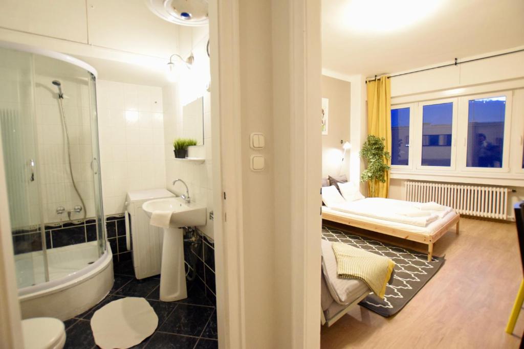 Budget Apartment by Hi5 - Vaci street 44 photo