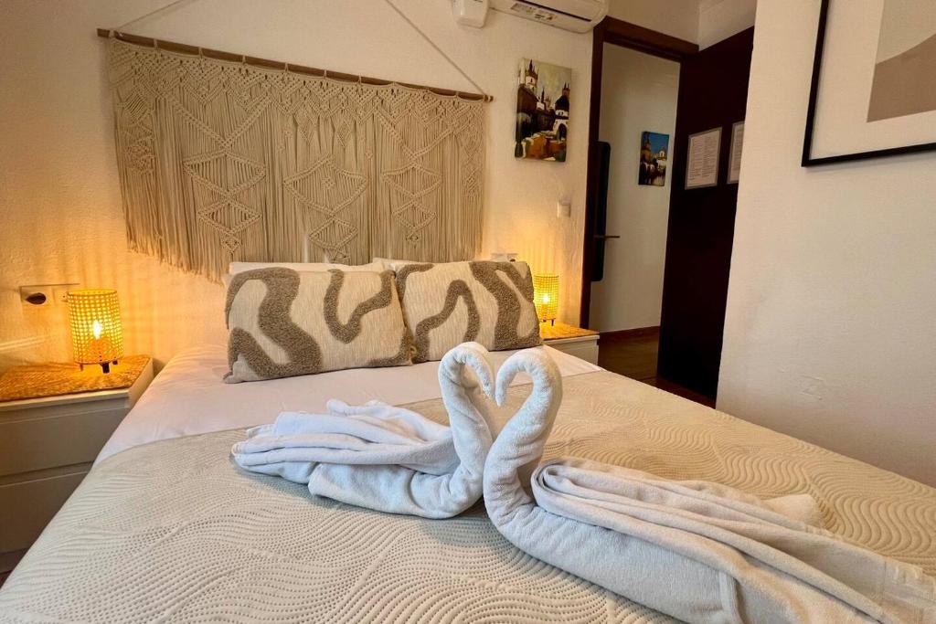 Cozy Historical Andalusian 3BR House Peachy Stays - 5