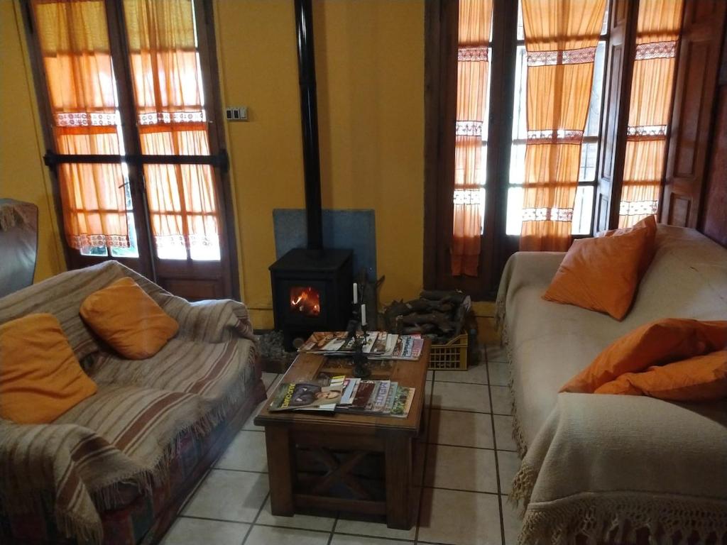 Excellent country house in a private neighborhood for 10 - 3