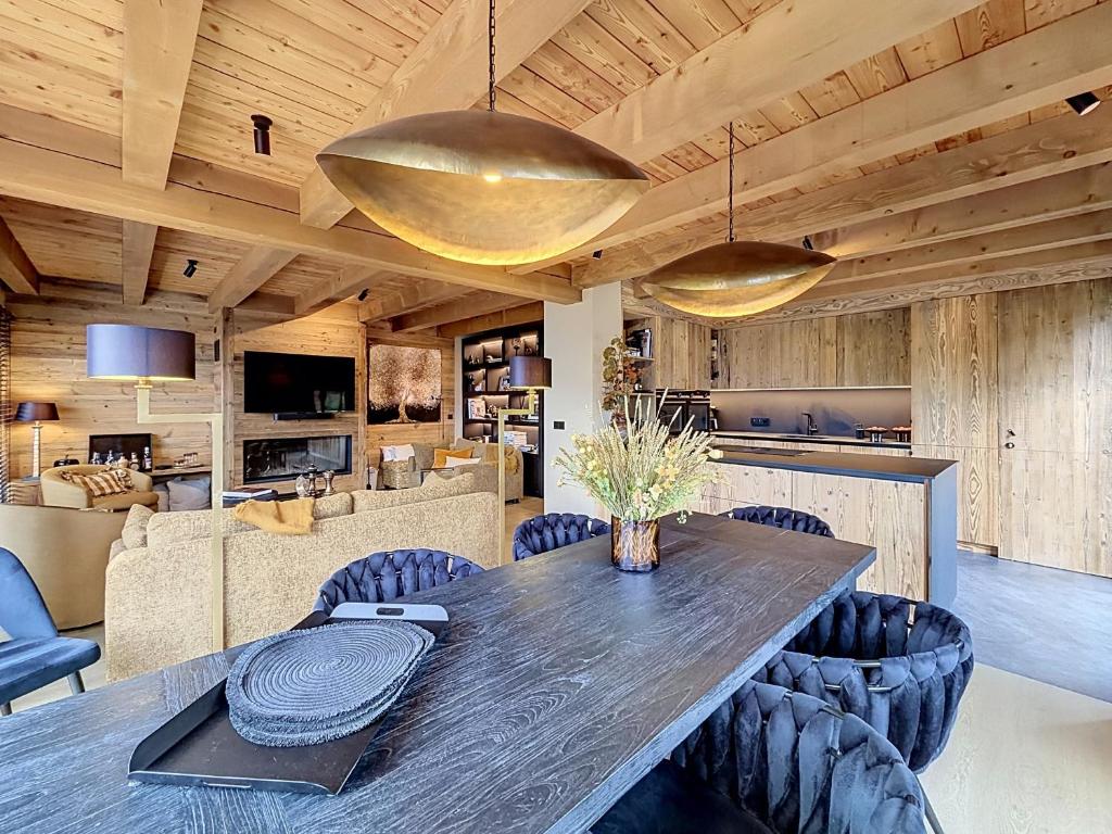 Superbe demi-chalet au cœur du village - 8 pers. - 2