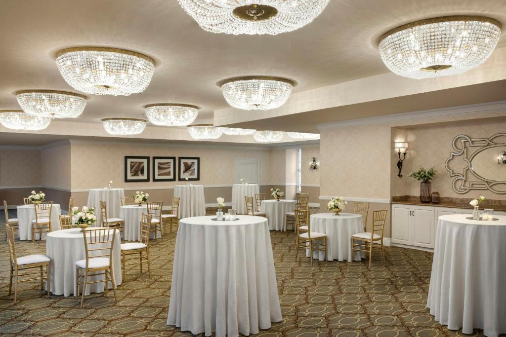 Banquet hall