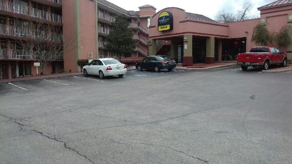 Budgetel Inn and Suites – Birmingham, AL