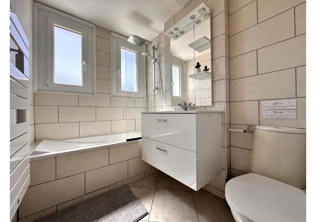 Appartement T5 lumineux proche stations de ski - 2 places de parking privé - 4