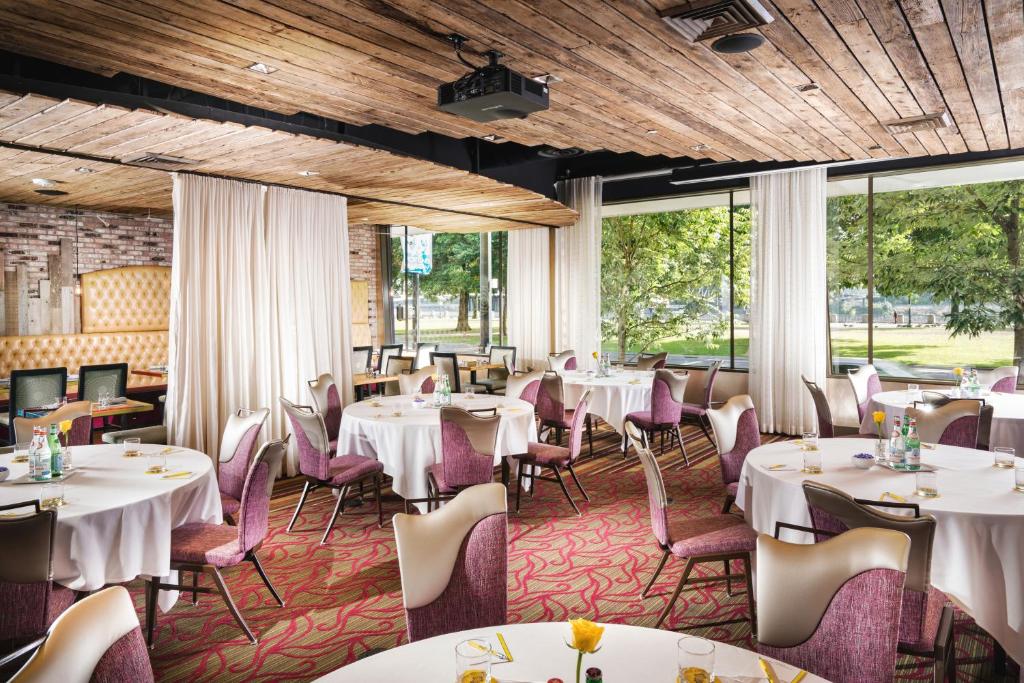 Staypineapple at Hotel Rose in Downtown Portland