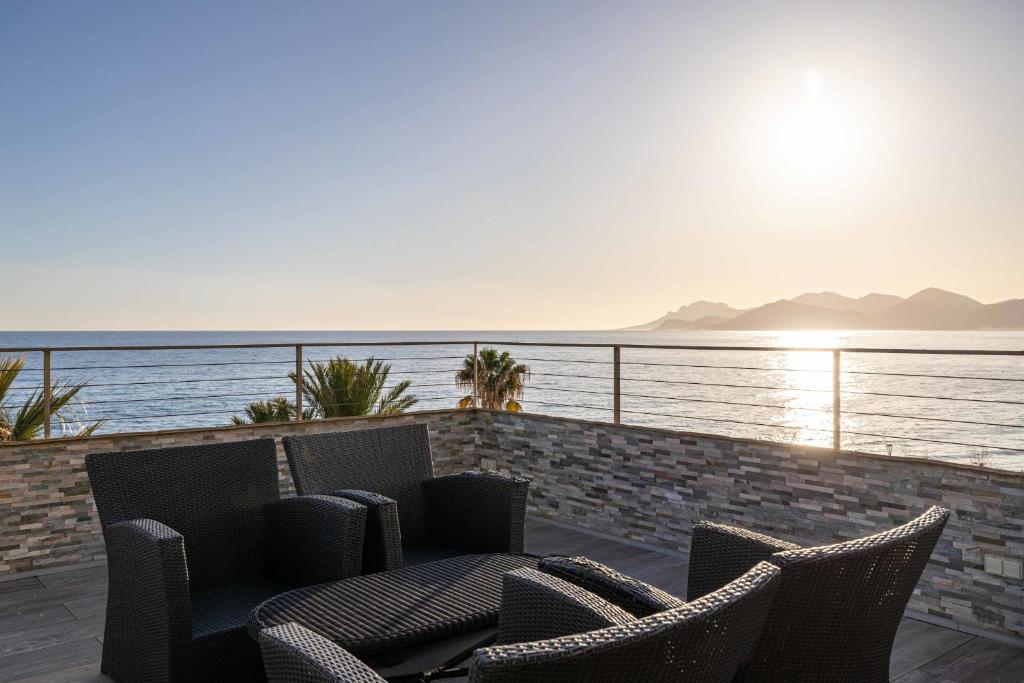 REF 1961 - Cannes Vue Mer Penthouse - Dix mins du Palais des Festivals - 2